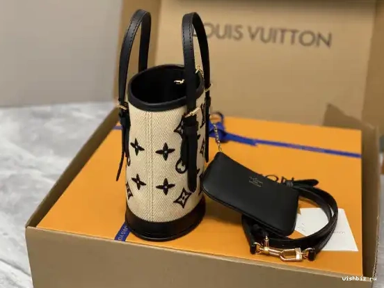 WIS NANO BUCKET LOUIS VUITTON 0509
